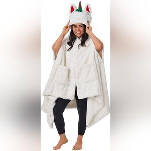 Cozy Critter Wrap w/Unicorn Design Throw